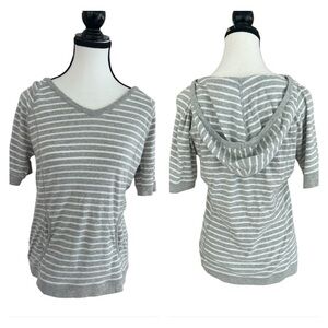 Jones New York short sleeved Gray and White Striped Hoodie